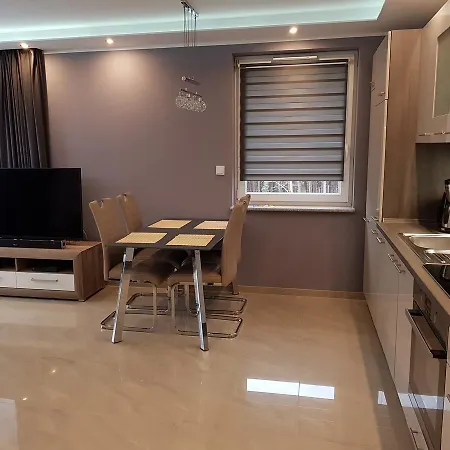 아파트 Porta Mare Lesne Tarasy Ii 드지우노웨크